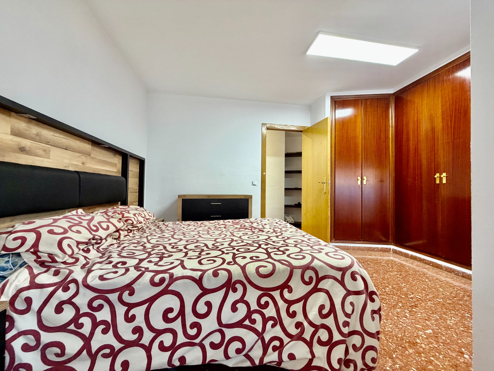 Property 2529 - Image 17